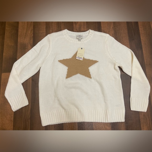 St. John's Bay Cream Sweater with Tan Star - Picture 1 of 7